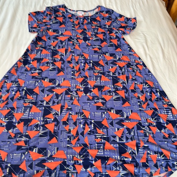 LuLaRoe Dresses & Skirts - Women’s LuLaRoe Dress Small